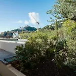 Montecarlo Luxury Pool