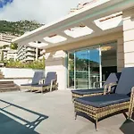Montecarlo Luxury Pool *