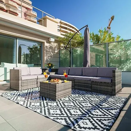 Montecarlo Luxury Pool Апартаменты