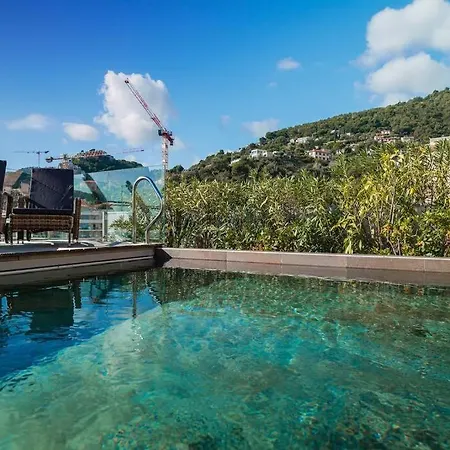 Montecarlo Luxury Pool Апартаменты Босолей