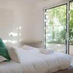 Апартаменты Montecarlo Luxury Pool Босолей