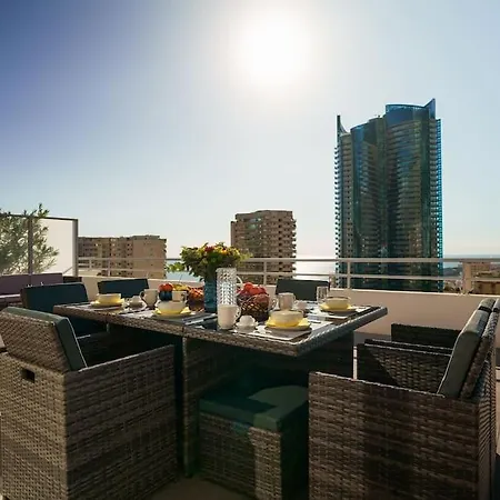 דירה Montecarlo Luxury Pool *