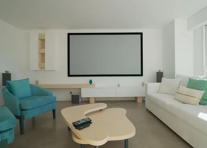 Montecarlo Luxury Pool Apartmán *