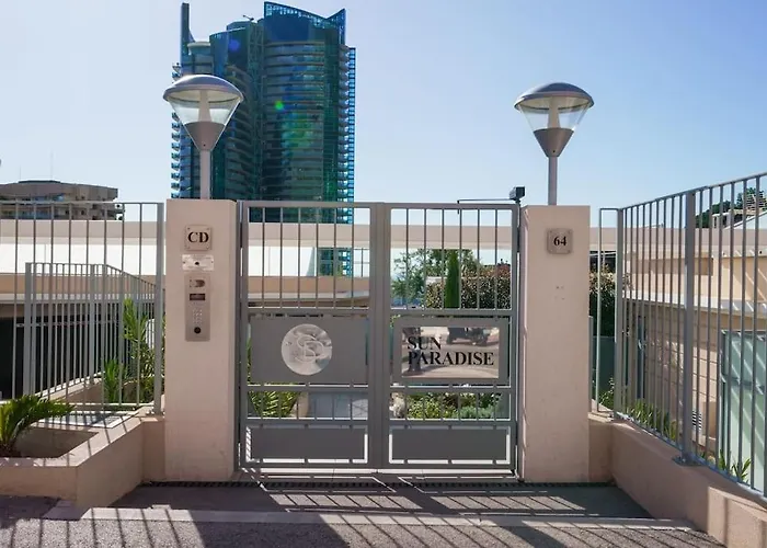 Montecarlo Luxury Pool *