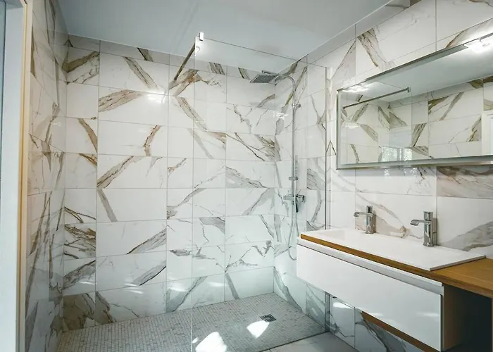 Apartmán Montecarlo Luxury Pool *
