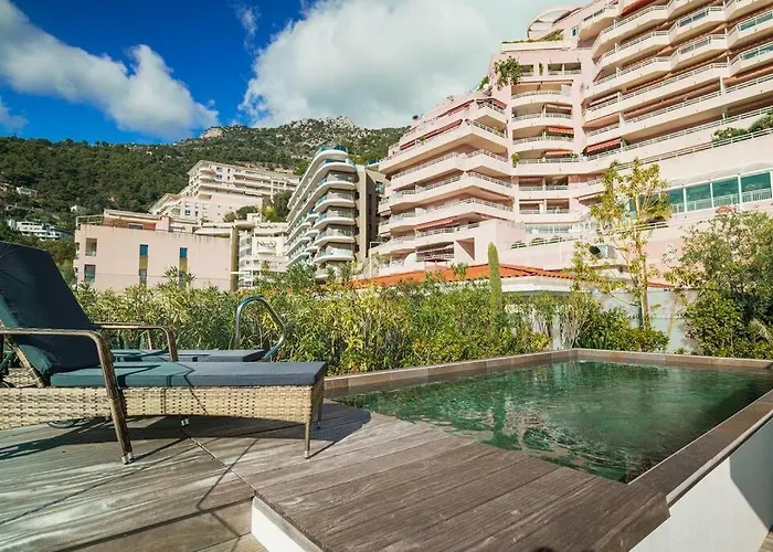 Montecarlo Luxury Pool 보솔레이