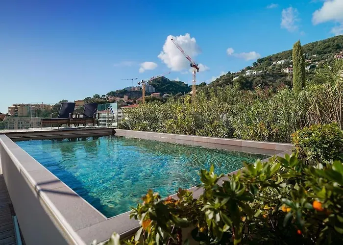 Montecarlo Luxury Pool * 보솔레이
